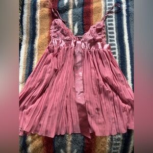 Baby doll VS lingerie